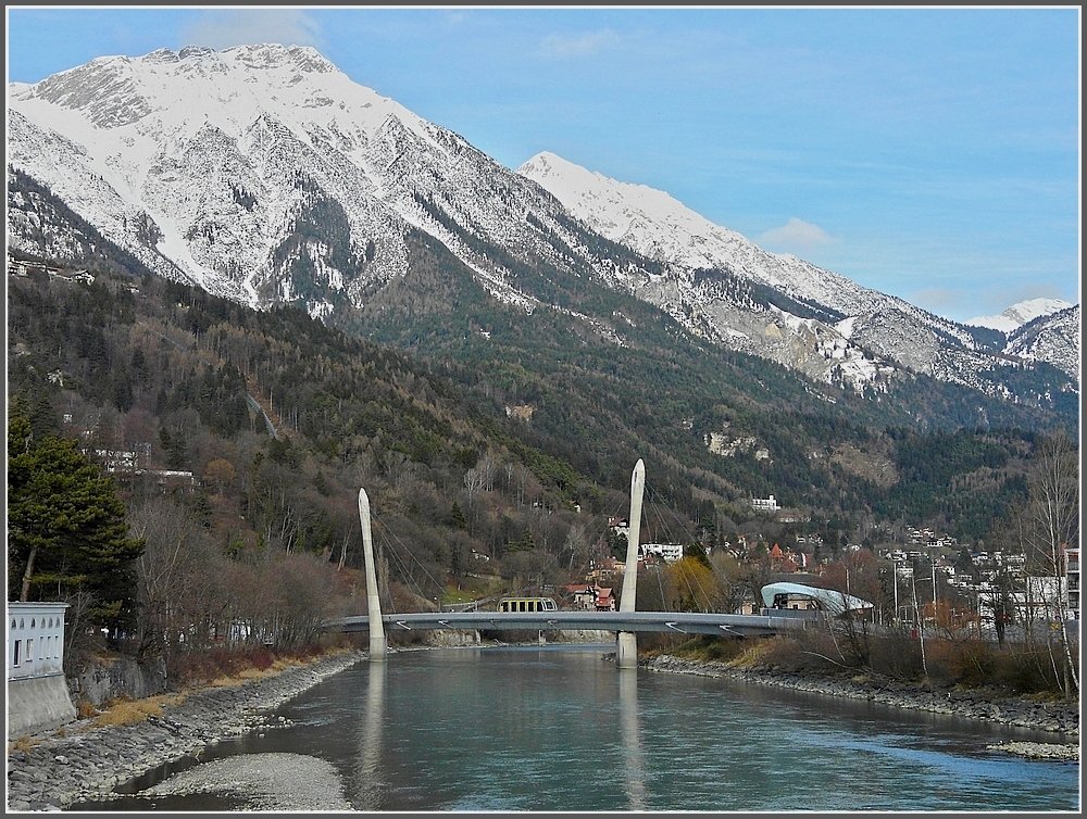 Die neue Hungerburgbahn in Innsbruck. 22.12.09 (Jeanny)