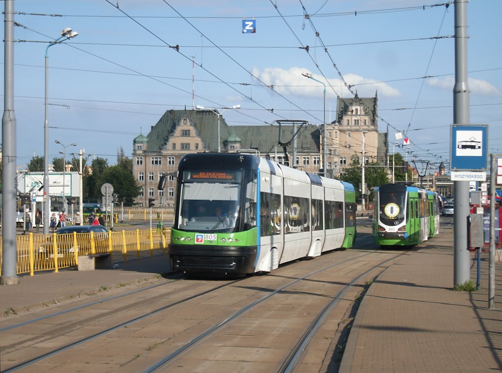 Die neue SWING-Tram in Stettin, Szczecin. Kann jemand die Schrift im Zugzielanzeiger �bersetzen? Sonst fuhr die SWING-Bahn als Linie 7 von Basen Gorniczy nach Krzekowo
28.05.2011