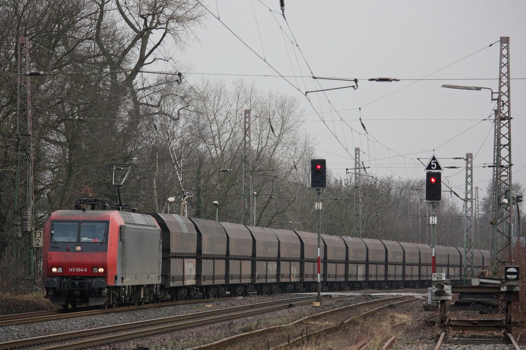 Die Niag Mietlok 145 084 (ex ITL 481 002) fuhr am 2.3.12 durch Ratingen-Lintorf.