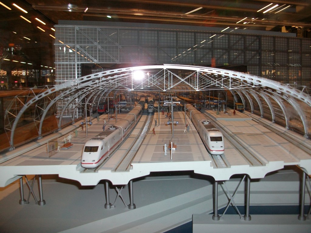 Die Ostseite vom Modell des Berliner Hbf.Aufnahme im Berliner Hbf am 09.Oktober 2010.