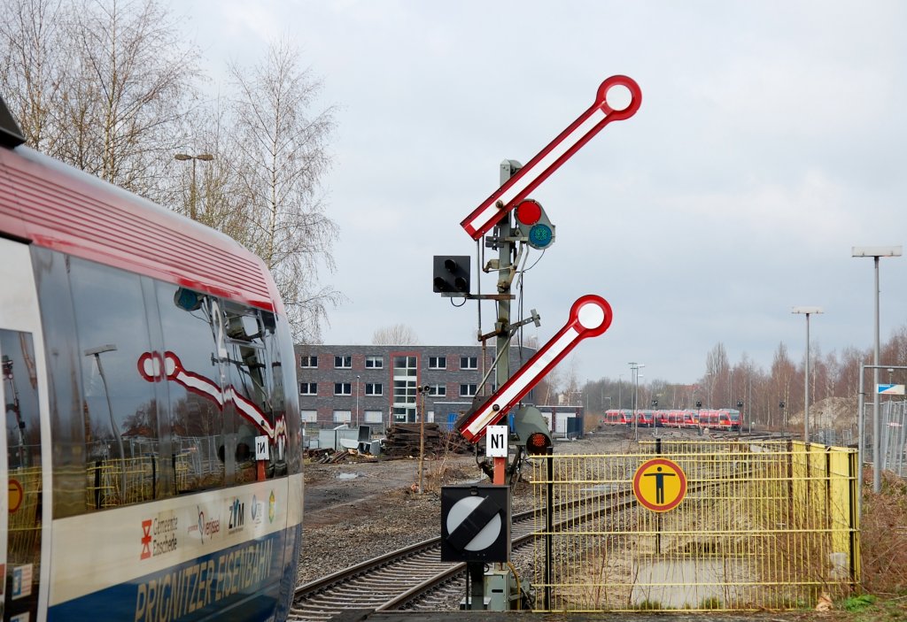 Die Pregnitzer hat die Ausfahrt frei im Bf Gronau.