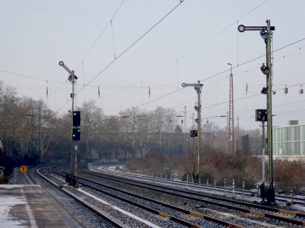 Die Signalmischung am Dsseldorf Bilk richtung Neuss Fotograpihrt am 4.01.10.