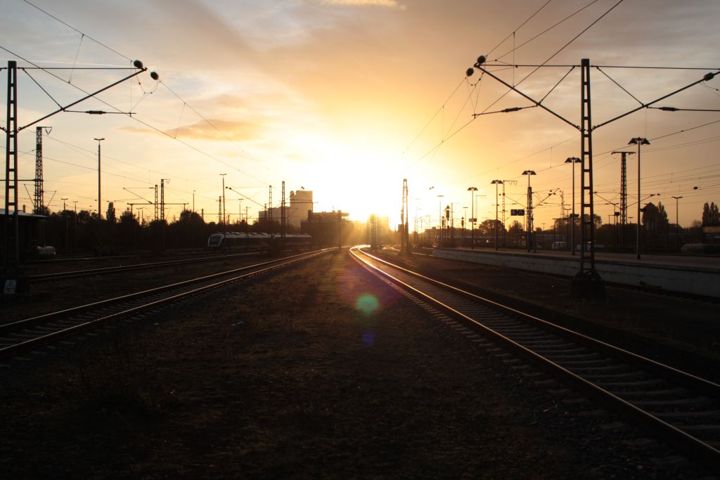 Die Sonne geht auf...Oldenburg Hbf 12.10.2011