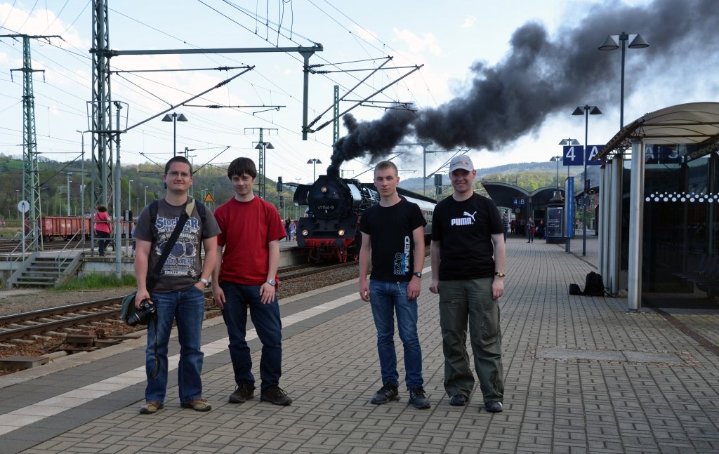 Die Teilnehmer der Saalbahntour:Stefan, Christopher, Kevin und Martin. Fotografiert am 28.04.12 in Saalfeld.