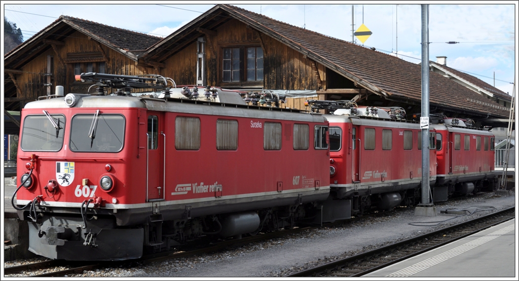 Die Todgeweihten Ge 4/4 I 607  Surselva , 609  Linard  und 610  Viamala  in Landquart. Durch die massive Inbetriebnahme der Allegra Triebzge werden viele Ge 4/4 I arbeitslos. (18.03.2011)