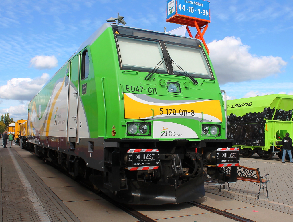 Die TRAXX P160 DC auf der InnoTrans 2012 am 23.09.2012 in Berlin. Sie fhrt fr das polnische Eisenbahnunternehmen Koleje Mazowieckie unter EU47-011 (5170 011). Aussteller ist die Bombardier Transportation GmbH.