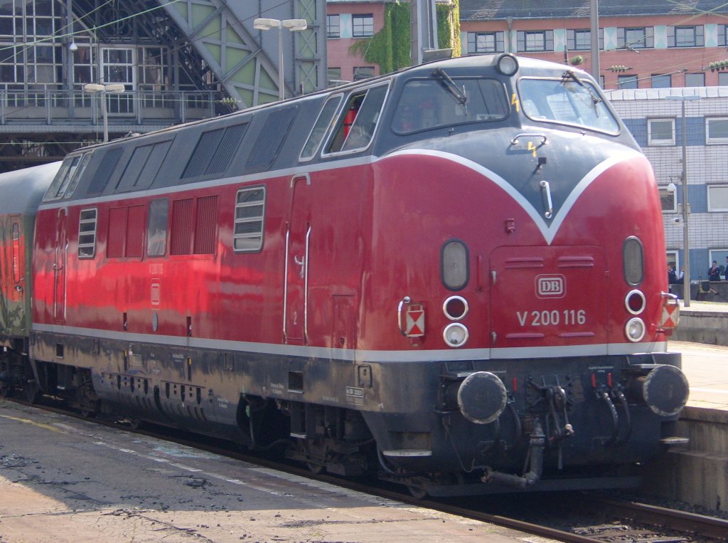 Die V200 116 stand am 14.08.2010 in Kln Hbf.