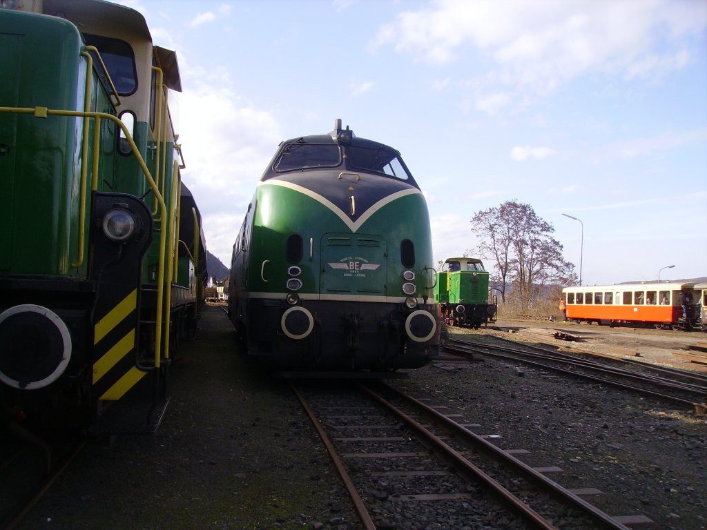Die V200 der Brohltalbahn am 2.4.10 im Brohler Gterbahnhof