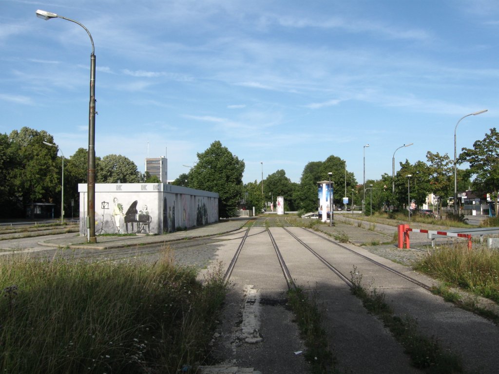 Die Wendeschleife am Ratzingerplatz ist mit dem Bau der U-Bahn in den 90er Jahren �berfl�ssig geworden...