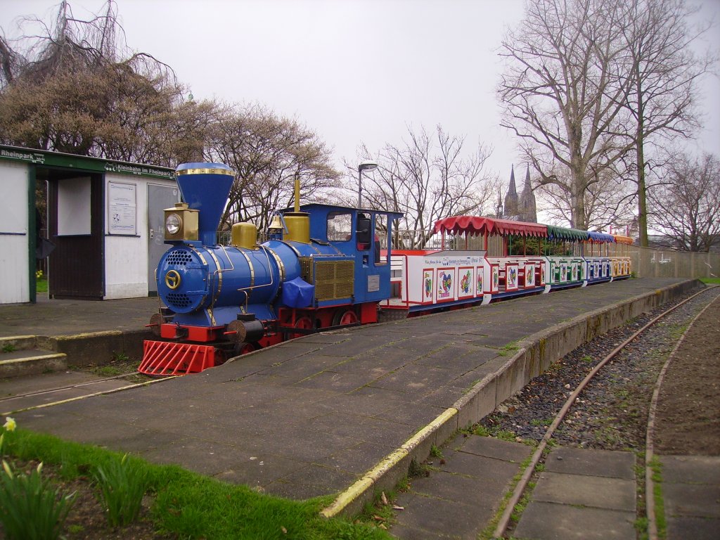 Die Western Lok im Rheinpark Kln am 1.4.10