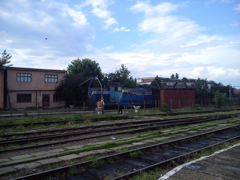 Diese Diesellok Baureihe 89 stand am 15.06.2013 in der Waschanlage des Bahnhofs Targu Mures.