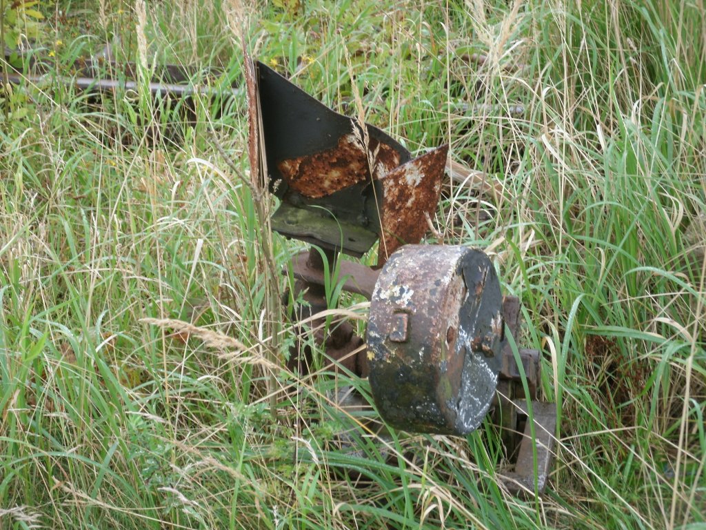 Diese ehmalige Handweiche findet man noch in Barth.Ich fand Sie am 17.September 2011. 