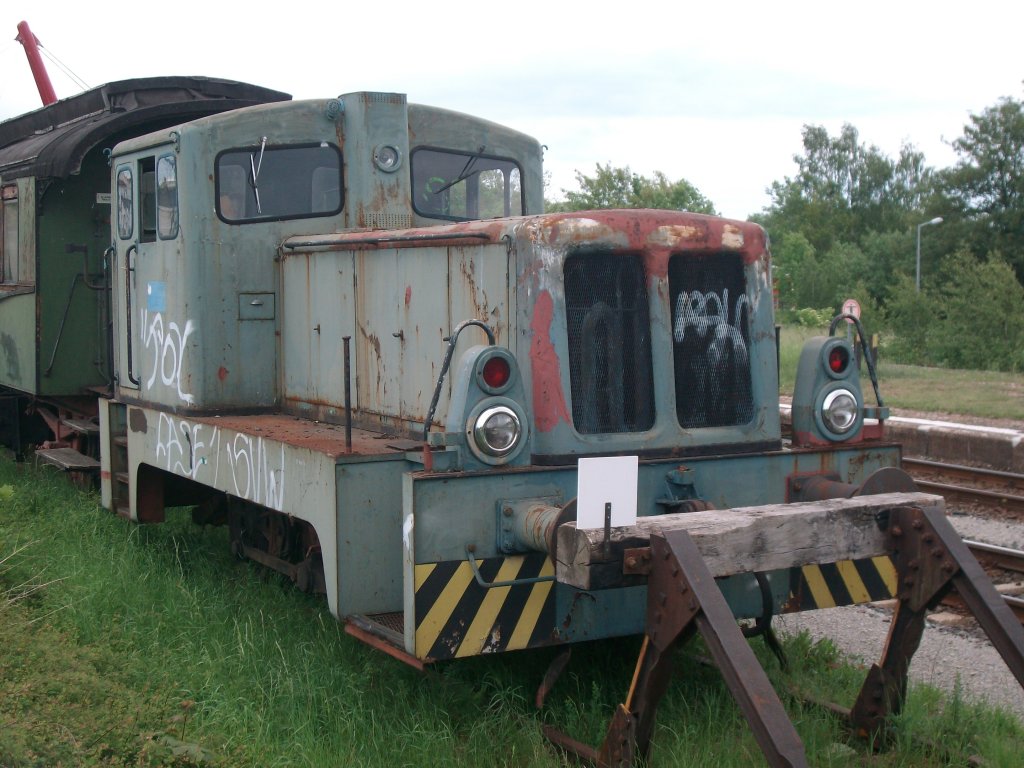 Diese V 10B steht in Ilmenau. Gehrt der Rennsteigbahn.Aufgenommen am 28.5.11
