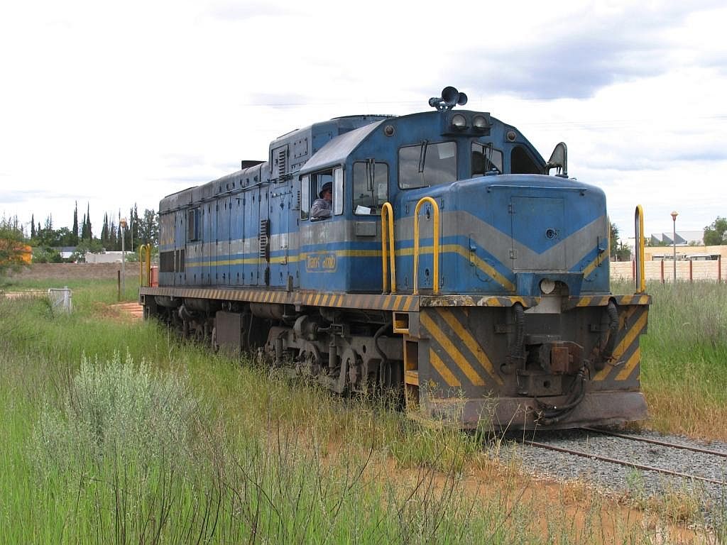 Diesellok 205 auf eine Stichstrecke in Gobabis am 27-2-2009.