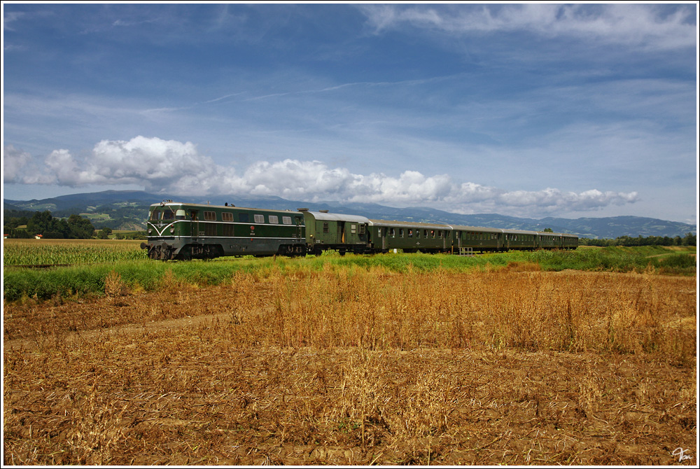 Diesellok 2050 04 f�hrt mit Sonderzug 19815 von Leoben nach Lavam�nd. St. Andr� 10.08.2008