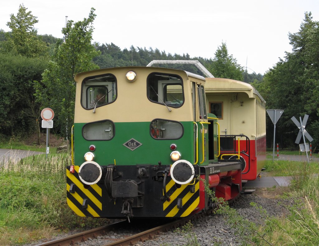 Diesellok D2 am 3.7.2011 bei Engeln. Brohltalbahn.
