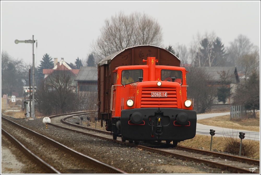 Dieselok 2060 14 f�hrt auf der FROWOS Strecke von Oberwart nach Obersch�tzen. Oberwart 26.02.2011

