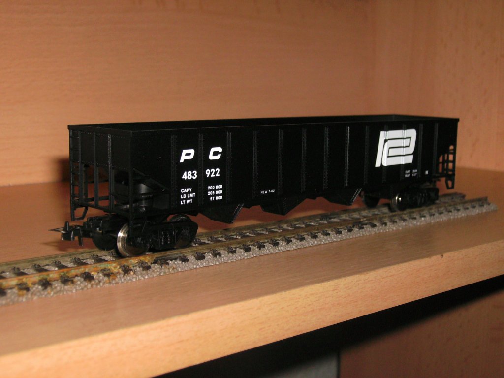 Diesen oder andere amerikanischen Gterwagen kann man fr wenig Geld (8,95 ) bei Conrad bestellen und stammen vom Modellbahnhersteller Mehano.Ich bin jetzt deswegen auch nicht gleich auf Amerikanische Eisenbahn umgestiegen. 