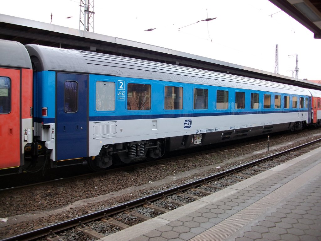 Dieser CD-Bmz-Wagen 73 54 21 91 001-0 war am 09.April 2010 im EC 379 Stralsund-Brno der Hingucker.In Stralsund konnte ich diesen aller Ruhe vor der Abfahrt fotografieren.