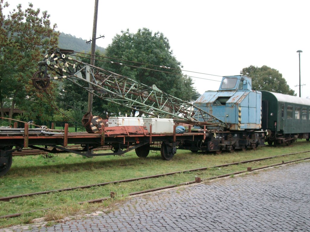 Dieser Eisenbahndrehkran gehrt der HEV.Er steht als Ausstellungsstck in Heiligenstadt Ost.26.9.2010
