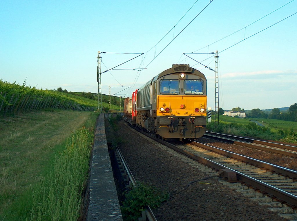 DLC DE 6305 mit dem DGS 41544 von Frankfurt Ost Gbf nach Antwerpen-DS Berendrecht, bei Hattenheim; 23.07.2008