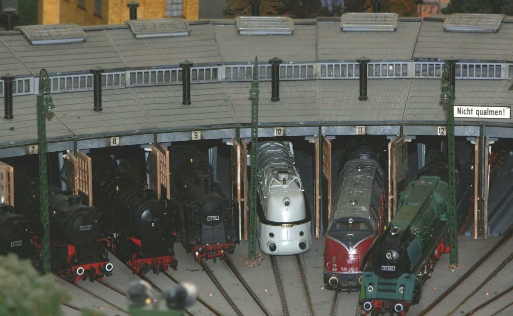 Domstadt hat ein groes  Museums-BW  hier ein Teil des Dampflokschuppens