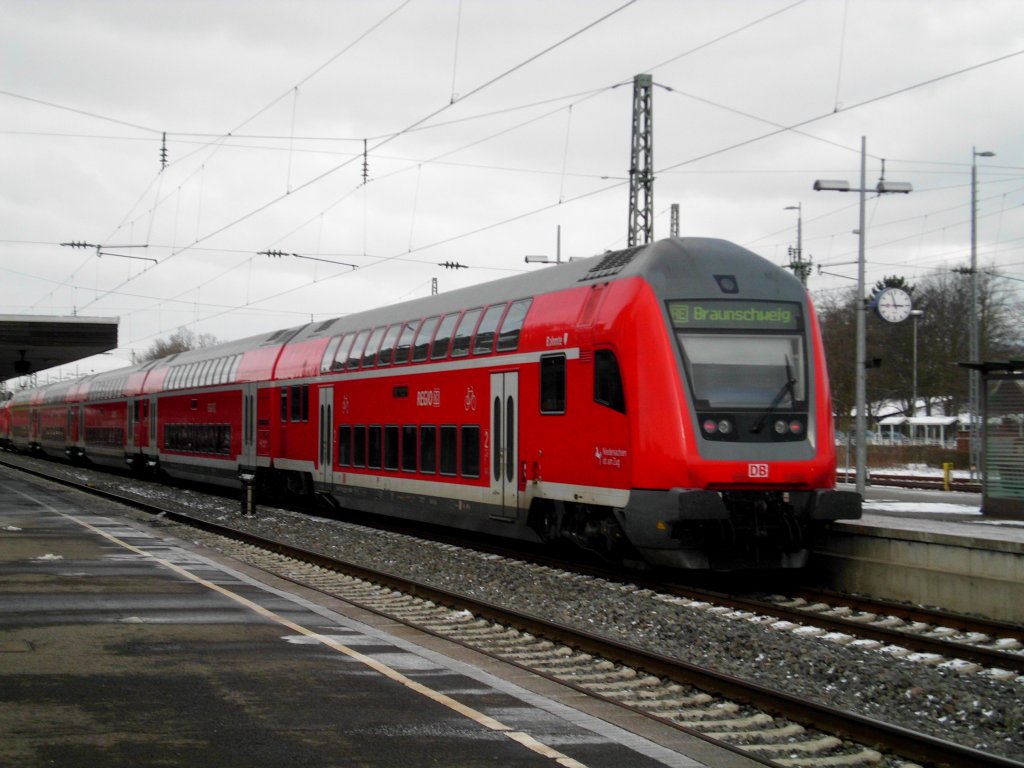 Doppelstock-Steuerwagen (3. Gattung) als RE70 nach Braunschweig im Bahnhof Minden(Westfalen).(12.3.2013) 