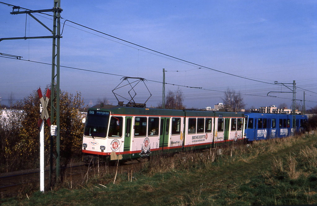 Dortmund 111 und 102 in Oestrich, 17.11.1988.