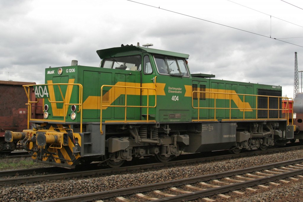 Dortmunder Eisenbahn 404 am 4.4.10 mit einem Gz in Duisburg-Bissingheim