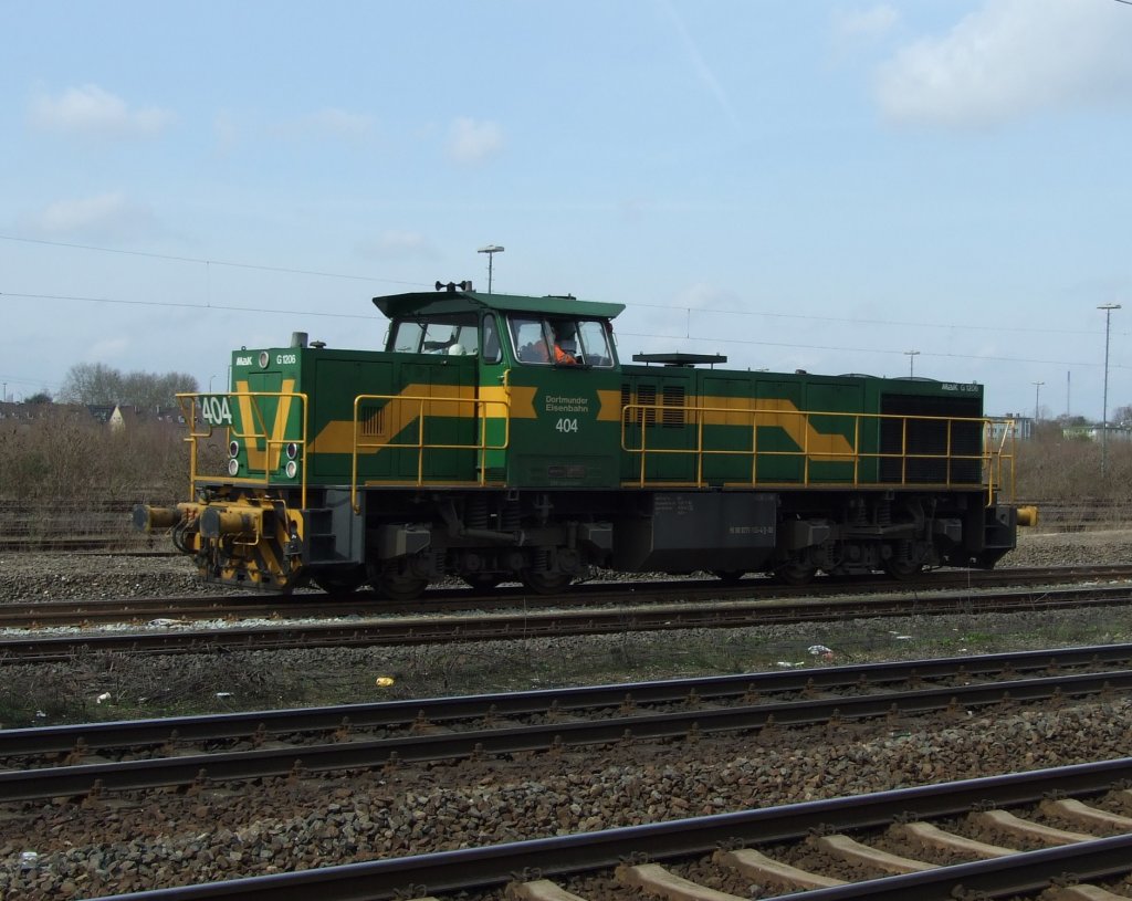 Dortmunder Eisenbahn 404 beim Umspannen in Duisburg-Bissingheim