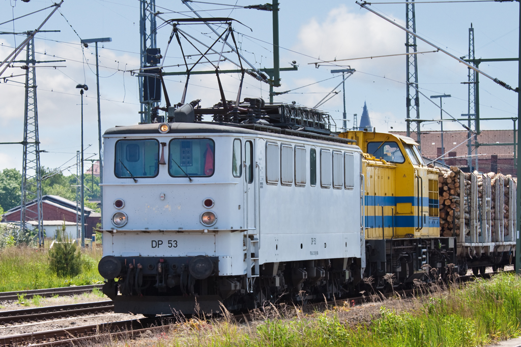 DP 53 (Holzroller) & KubeCon 16 abfahrbereit in Richtung Stralsund. - 05.06.2010
