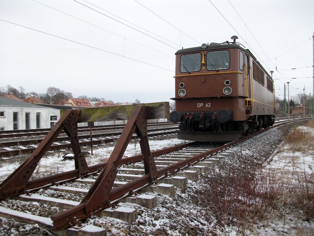 DP 62 kam am 01.Februar 2011 zusammen mit KUBECON 18 nach Bergen/R�gen,w�hrend die KUBECON 18 auch als Rangierlok im Einsatz war,konnte DP 62 auf einem Abstellgleis ausruhen.