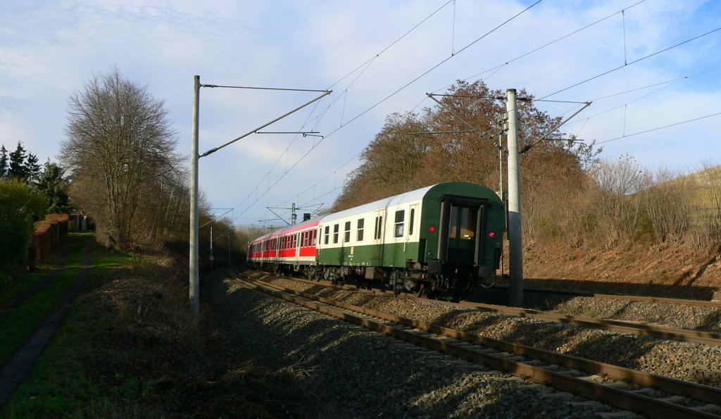 DR 50 80 82-13 542-9 BDwsb von DB Regio Thringen am RE 3359 von Erfurt Hbf nach Schweinfurt Hbf, bei Neudietendorf; 29.11.2009 