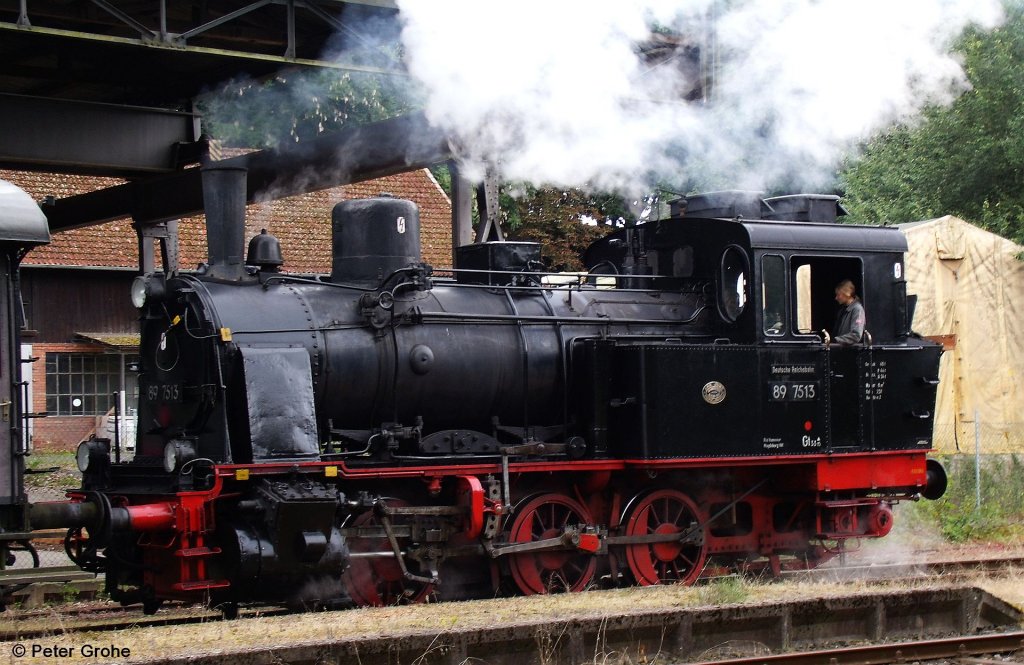 DR 89 7513 bespannt Sonderzug nach Derneburg, ex KBS 241 Seesen - Derneburg, fotografiert im Bhf. Bornum am Harz am 22.07.2012 