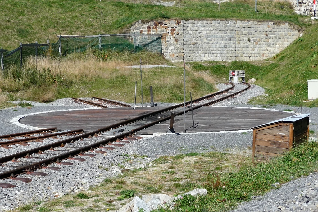 Drehscheibe der DFB in Oberwald, 2.10.11. Hier werden die Dampfloks fr ihre Rckfahrt gedreht.