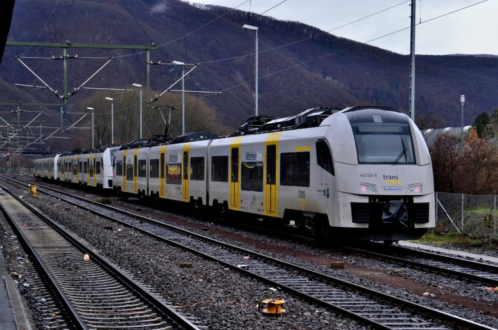 Drei 460ziger stehen im Bahnhof Bingen abgestellt.....und warten auf den nchsten Einsatz. 16.12.2012