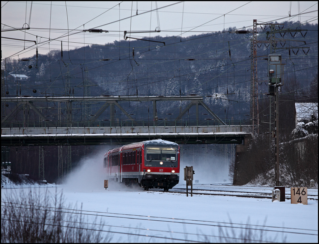 Drei 628er sind als RE17  SAUERLAND-Express  nach Hagen unterwegs. (25.12.2010)