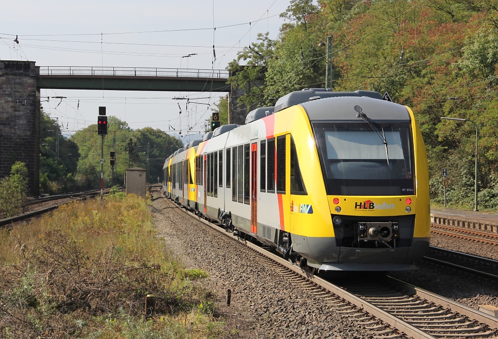 Drei HLB Lint-Einheiten kamen, auf dem Weg in Richtung S�den, am 16.09.2011 durch Eichenberg. Im Einzelnen waren es VT 275.2, VT 270.2 und VT 274.1.