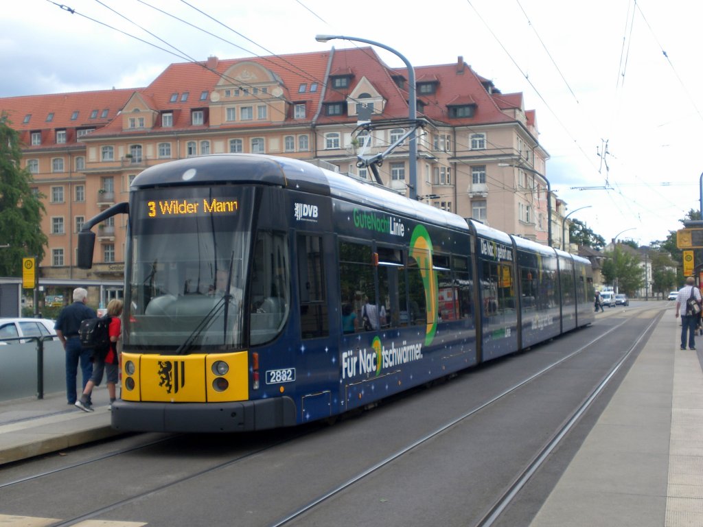 Dresden: Straenbahnlinie 3 nach Wilder Mann am S-Bahnhof Neustadt.(18.8.2010)