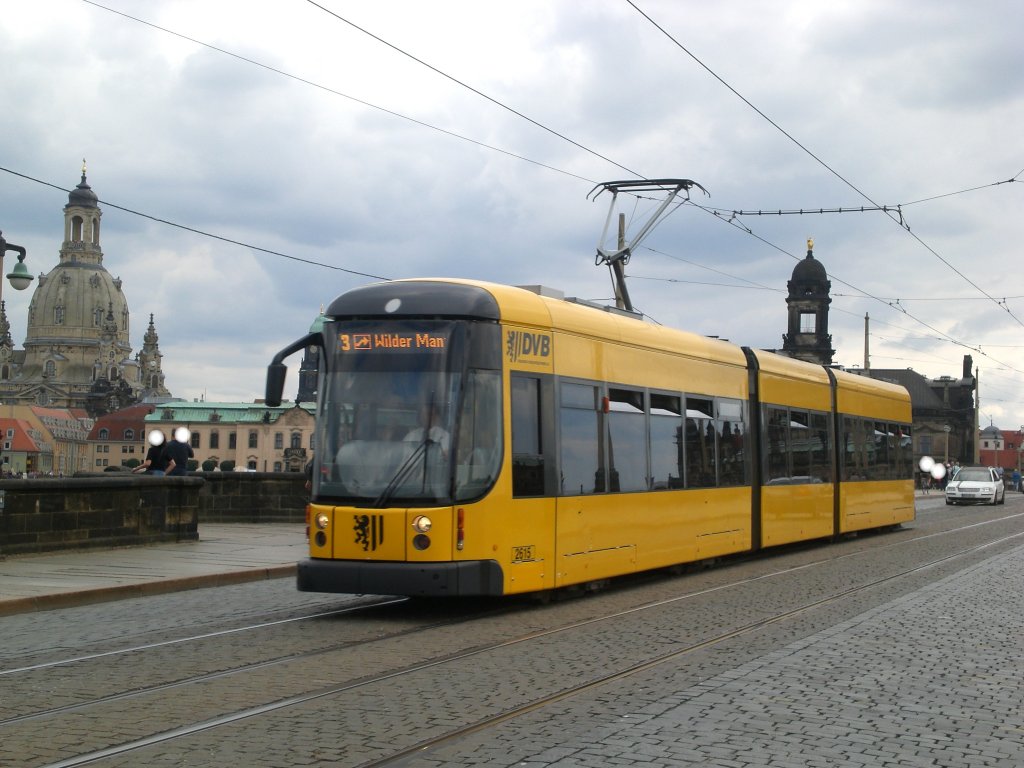 Dresden: Straenbahnlinie 3 nach Wilder Mann nahe der Haltestelle Innere Neustadt Neustdter Markt.(25.7.2011)