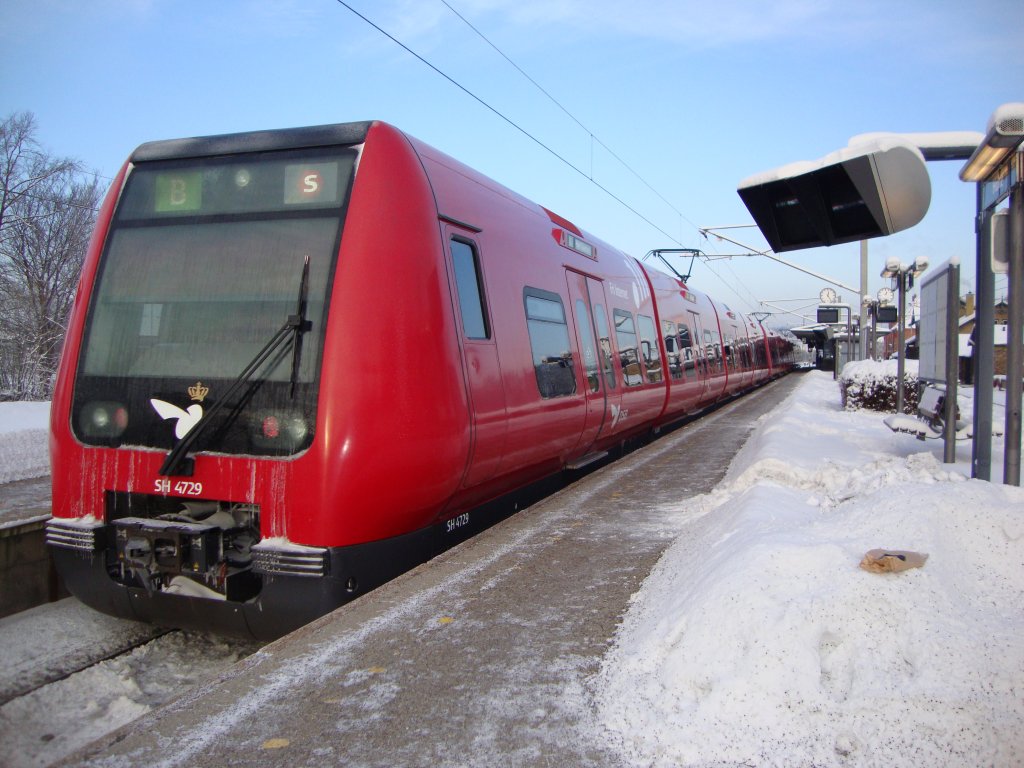 DSB SA-S-Bahnzug Holte 22-12-2010