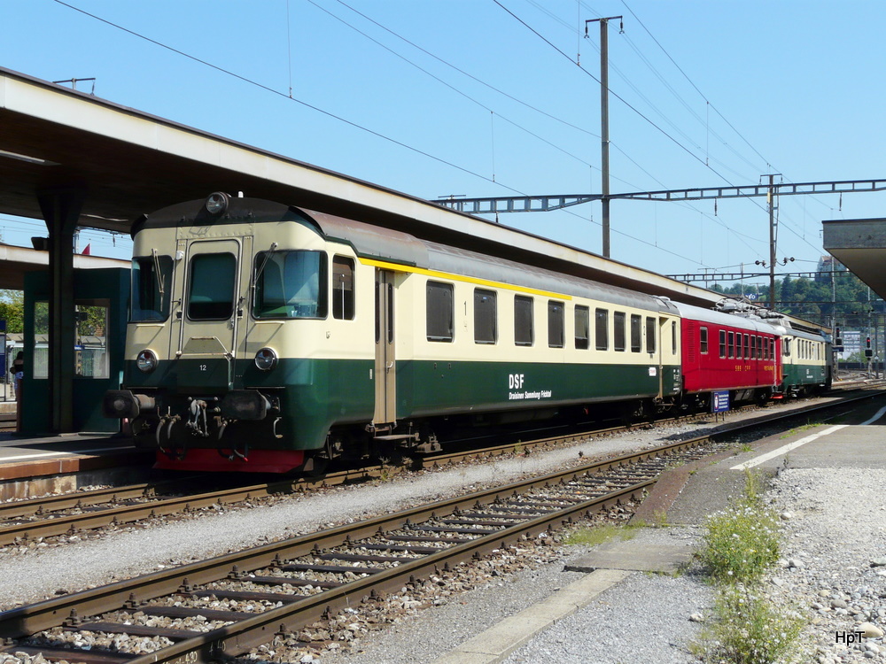 DSF - Extrazug mit dem Steuerwagen ABt 12 mit dem Speisewagen WR 10105 sowie dem Triebwagen BDe 4/4 80 im Bahnhof Lenzburg am 20.08.2011