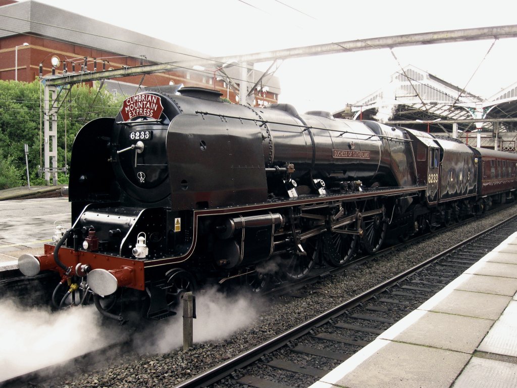 Duchess of Sutherland 4 Zylinder Verbund Schnellzug Dampflokomotive
aufgenommen in Preston, Nordwestengland im august 2010. Im Oktober 
2010 ist die Frist dieser Lok abgelaufen, und wird vorraussichtlich
auf Museumsbahnen begrenzt sein.