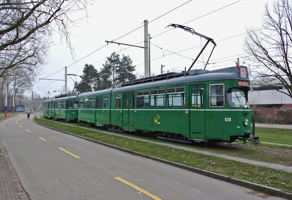 Dwag 629+626 abgestellt beim Stadion St. Jakob Basel, 22.02.2013.