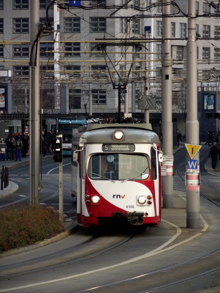 D�wag GT8 des RNV (exOEG) in Mannheim am 11.11.11