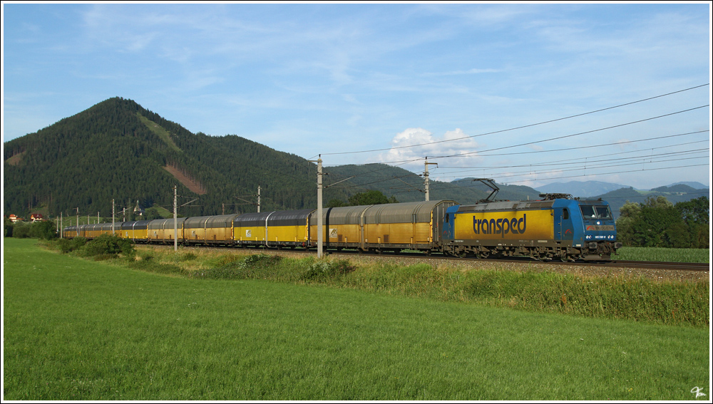 Durch das wunderschne Palten-Liesingtal fhrt die TX Logistik Lok 185 518  Transped  mit dem ARS Altmann Zug.Danke Gernot :O)  
15.7.2011