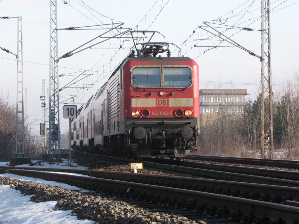 Durchfahrt RE 7 am Abzw. Grnauer Kreuz Sd am 25.02.2010