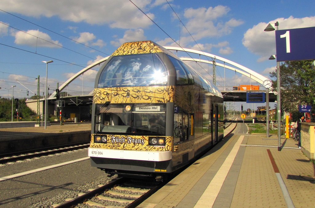 DVE 670 004  F�rst Franz  als DWE 81186 aus W�rlitz, in Dessau Hbf; 14.09.2011
