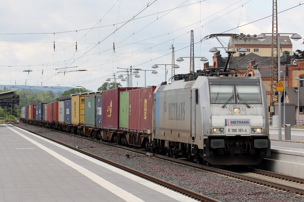 E 186 181-4 in Elze(Han) 22.6.2013