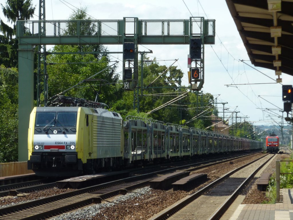 E 189-205+Autozug leer am 19.7.11 in Dresden-Strehlen auf dem Weg nach Bad Schandau 